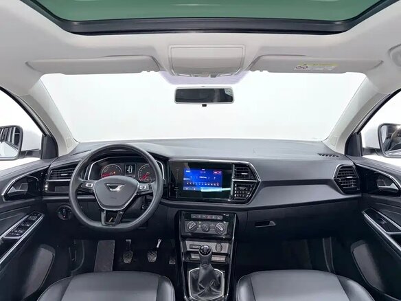 2023 Jetta VS7 I Рестайлинг 1, белый, 1400000 рублей - вид 7