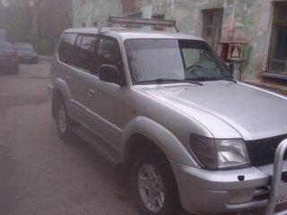 1996 Toyota Land Cruiser Prado 90 Series, серебристый, 900000 рублей, вид 2