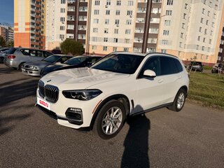 2019 BMW X5 40i IV (G05/G18), белый, 4900000 рублей, вид 1