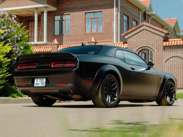 2019 Dodge Challenger Hellcat Widebody III Рестайлинг 2, чёрный - вид 3