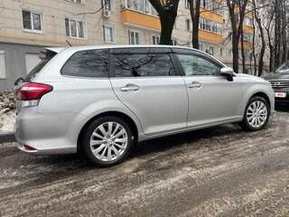 2019 Toyota Corolla Fielder XI (E160, E170) Рестайлинг 2, серебристый, 1700000 рублей, вид 3