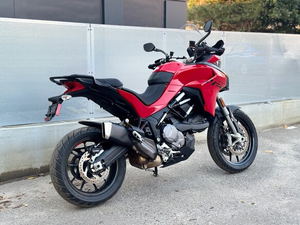 2023 Ducati Multistrada V2, красный, 1550000 рублей - вид 4