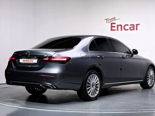 2023 Mercedes-Benz E-Класс 220 d V (W213, S213, C238) Рестайлинг, серый, 4480000 рублей, вид 3