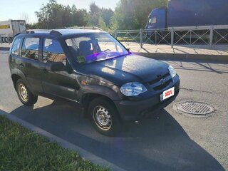 2010 Chevrolet Niva I Рестайлинг, чёрный, 189000 рублей, вид 3