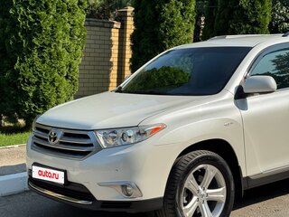 2013 Toyota Highlander II (XU40) Рестайлинг, белый, 2250000 рублей, вид 1