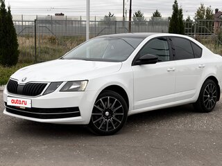 2017 Skoda Octavia III (A7) Рестайлинг, белый, 1550000 рублей, вид 1