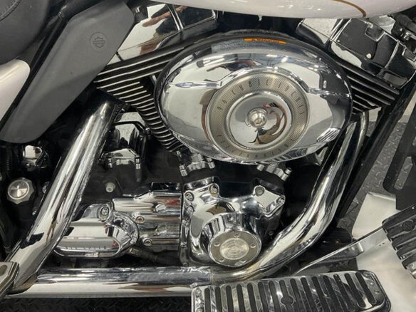 2008 Harley-Davidson Electra Glide, белый, 499000 рублей - вид 7
