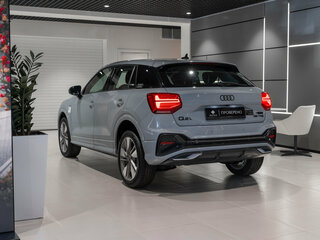 2025 Audi Q2 L 35 TFSI I Рестайлинг, серый, 3730000 рублей, вид 5