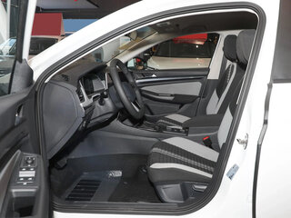 2025 Volkswagen Bora IV (China Market) Рестайлинг, белый, 1755000 рублей, вид 4