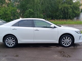 2018 Toyota Camry VII (XV50) Рестайлинг 2, белый, 2100000 рублей, вид 2