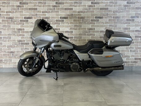 2023 Harley-Davidson CVO Street Glide, серебристый, 3850000 рублей, вид 1