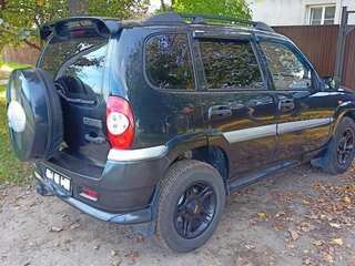 2010 Chevrolet Niva I Рестайлинг, чёрный, 630000 рублей, вид 4
