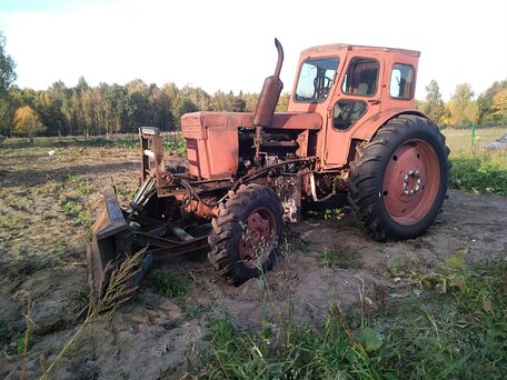 1991 ЛТЗ Т-40АМ, красный, 300000 рублей, вид 1