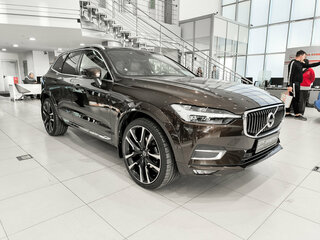 2021 Volvo XC60 II Рестайлинг, коричневый, 4150000 рублей, вид 3