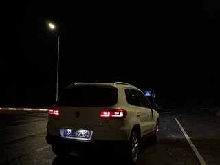 2011 Volkswagen Tiguan I Рестайлинг, белый, 1350000 рублей, вид 4