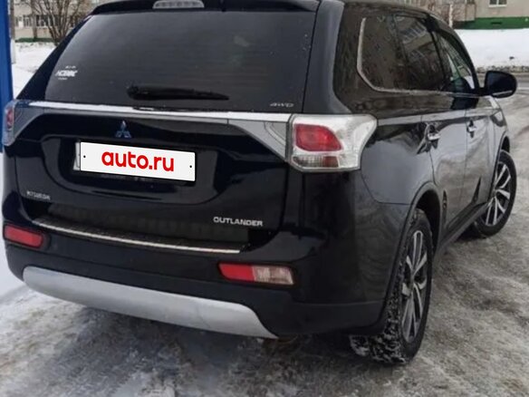 2014 Mitsubishi Outlander III Рестайлинг, чёрный, 1500000 рублей - вид 18