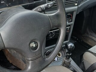2004 Daewoo Nexia I, жёлтый, 80000 рублей, вид 5