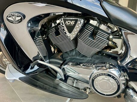 2009 Victory Vision Tour, чёрный, 900000 рублей, вид 4