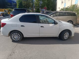 2017 Renault Logan II, белый, 550000 рублей, вид 3