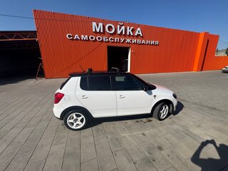 2012 Skoda Fabia II Рестайлинг, белый, 900000 рублей, вид 5