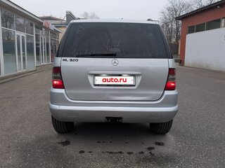 1999 Mercedes-Benz M-Класс 320 I (W163), серебристый, 670000 рублей, вид 3
