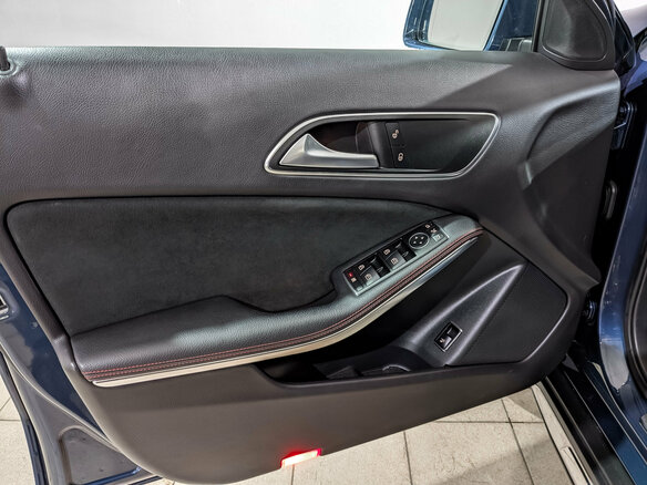 2019 Mercedes-Benz GLA 200 I (X156) Рестайлинг, синий, 2605000 рублей - вид 18