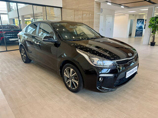 2017 Kia Rio IV, чёрный, 1269990 рублей, вид 3