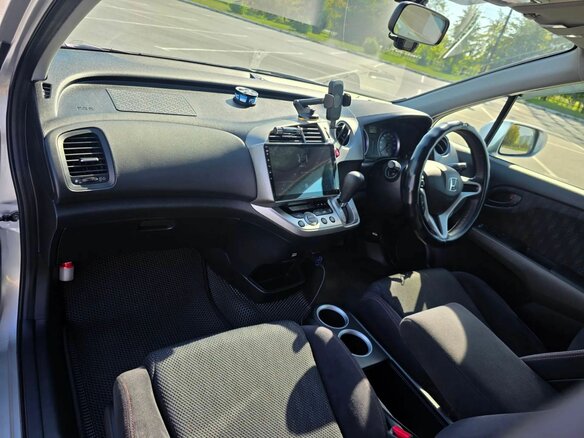 2011 Honda Stream II Рестайлинг, серый - вид 14