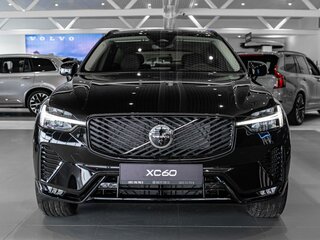 2025 Volvo XC60 II Рестайлинг 2, чёрный, 7550000 рублей, вид 2