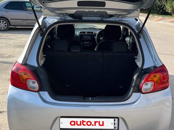 2012 Mitsubishi Mirage VI, серебристый - вид 13