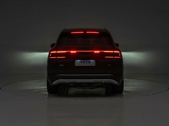 2026 Zeekr 8X 70 kWh, серый, 12900000 рублей - вид 13