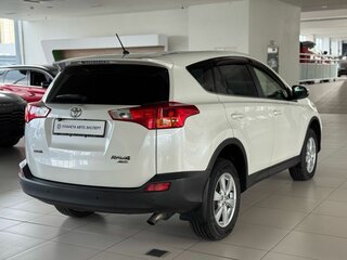 2013 Toyota RAV4 IV (XA40), белый, 1815000 рублей, вид 4
