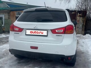 2014 Mitsubishi ASX I Рестайлинг, белый, 950000 рублей, вид 2