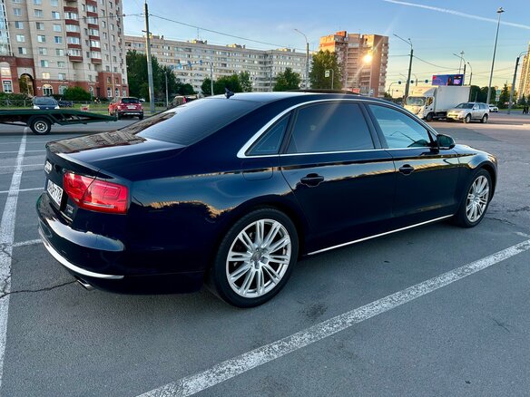 2010 Audi A8 Long III (D4), синий, 1650000 рублей - вид 5