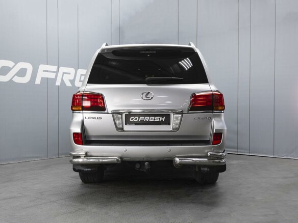 2008 Lexus LX 570 III, серебристый - вид 3