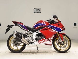 2020 Honda CBR 250R, красный, 479000 рублей, вид 1