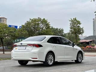 2023 Toyota Corolla XII (E210), белый, 1739000 рублей, вид 4