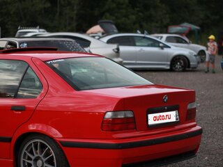 1991 BMW 3 серии 318i III (E36), красный, 780000 рублей, вид 1