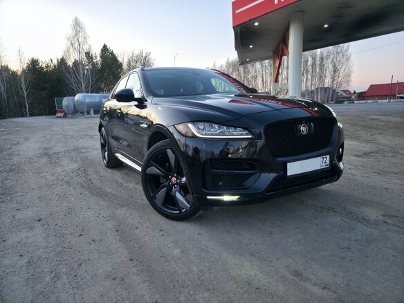 2016 Jaguar F-Pace I, чёрный, 4000000 рублей - вид 1