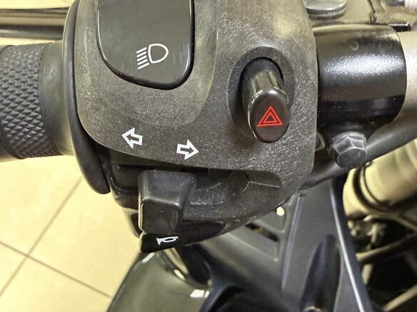 2011 Yamaha FZ1, чёрный, 690000 рублей - вид 10