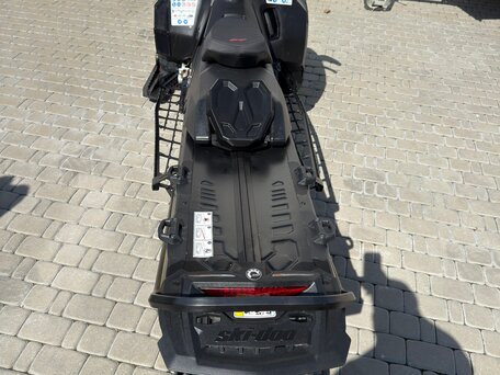 2024 BRP Ski-Doo Summit 850, чёрный, 1750000 рублей, вид 4