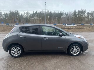 2014 Nissan Leaf I (ZE0/AZE0), серый, 1250000 рублей, вид 2