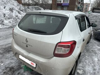 2014 Renault Sandero II, белый, 570000 рублей, вид 4