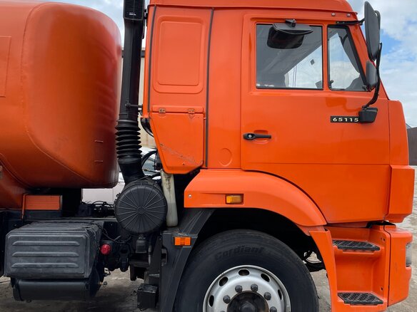 2012 КамАЗ 65115, оранжевый, 3500000 рублей - вид 1