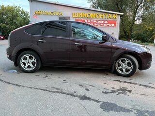 2010 Ford Focus II Рестайлинг, фиолетовый, 730000 рублей, вид 3