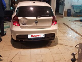 2010 BMW 1 серии 116i I (E81/E82/E87/E88) Рестайлинг, белый, 1207000 рублей, вид 4
