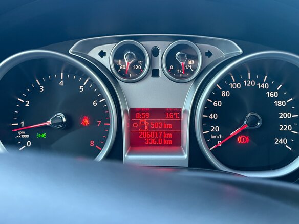 2008 Ford Focus II Рестайлинг, чёрный, 400000 рублей - вид 12