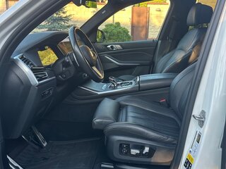2020 BMW X7 M50i I (G07), белый, 5900000 рублей, вид 4