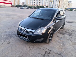 2011 Opel Zafira B Рестайлинг, чёрный, 550000 рублей, вид 1