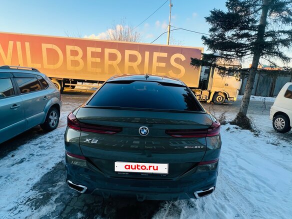 2020 BMW X6 30d III (G06), зелёный, 9290000 рублей - вид 3